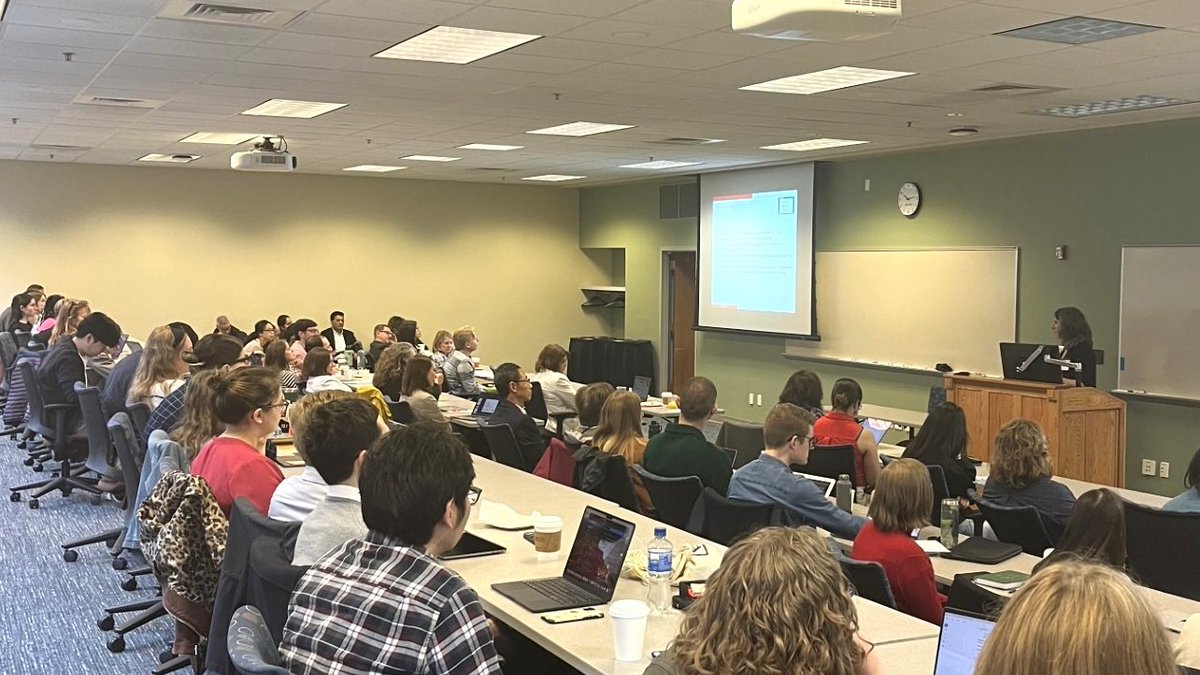 💭Excellent discussion this morning led by CDHA Director Michal Engelman (<a href="/EngelmanMichal/">Michal Engelman</a>) with Joseph Saenz, <a href="/BrdownerG/">Brian Downer</a>, @SadafMilani, &amp; <a href="/Landy_SanchezPe/">LandySanchezP</a> 
#ClimateChangeWorkshop2024
cdha.wisc.edu/event/climate-…