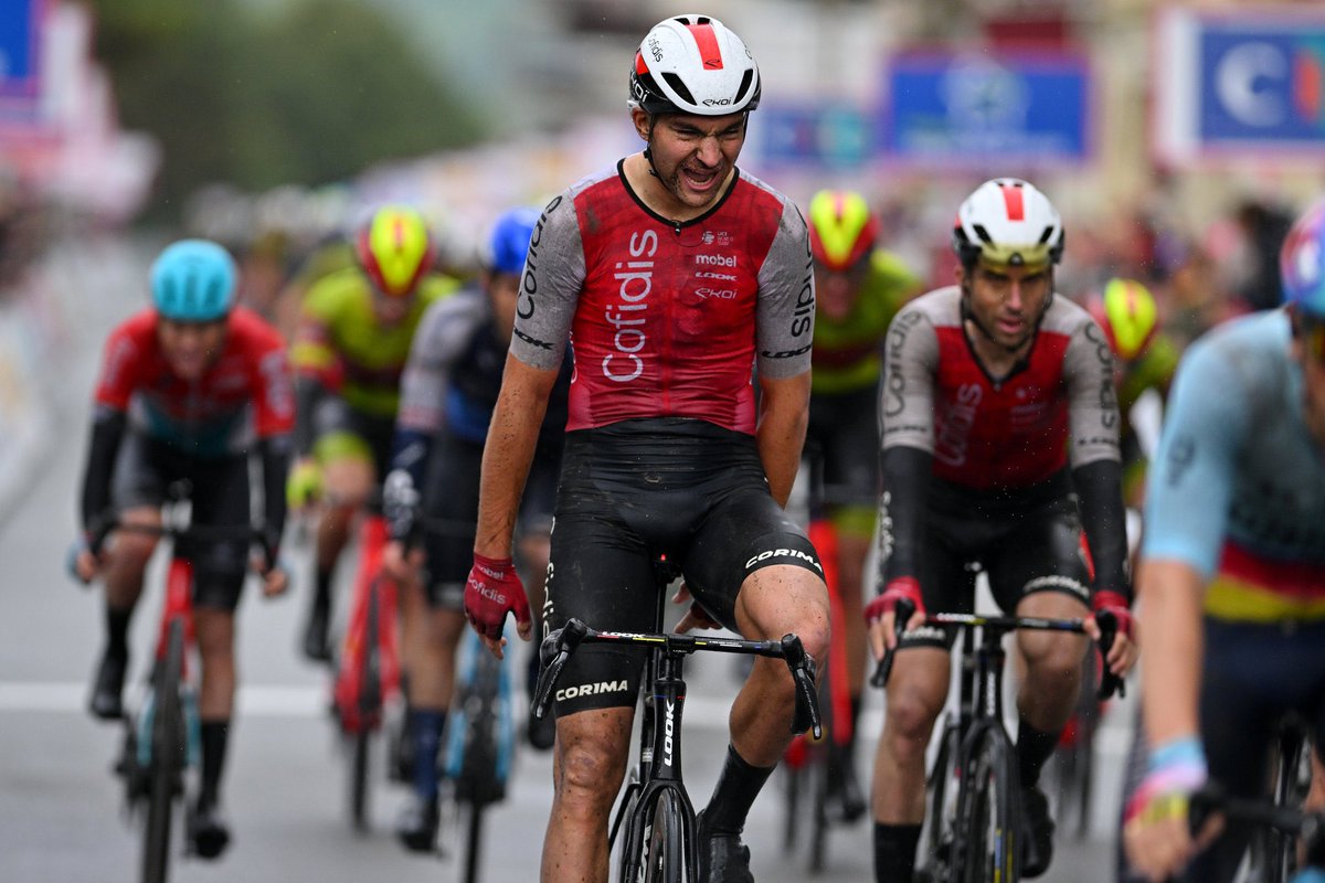 ¡Milan Fretin del @teamcofidis gana la primera etapa de los 4 días de Dunkerque! Enhorabuena, campeón. 🔝💪🏻 El equipo francés está 🔥🔥