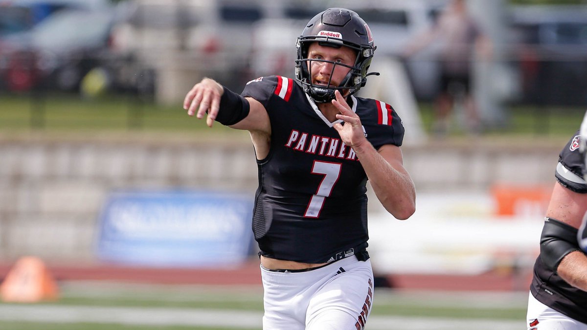 Elliott larner (@larnerelliott) on Twitter photo After a great showcase, and a great talk with <a href="/CoachWalkerDU4/">Coach Walker</a> I am blessed to receive my first offer from Davenport University. After a great showcase, and a great talk with <a href="/CoachWalkerDU4/">Coach Walker</a> I am blessed to receive my first offer from Davenport University.