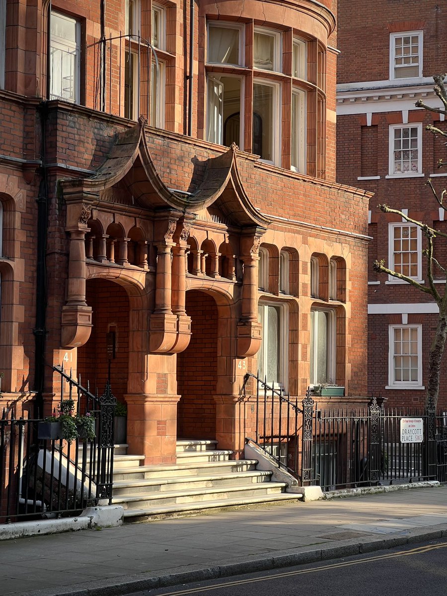 Evening light on Draycott Place, Chelsea