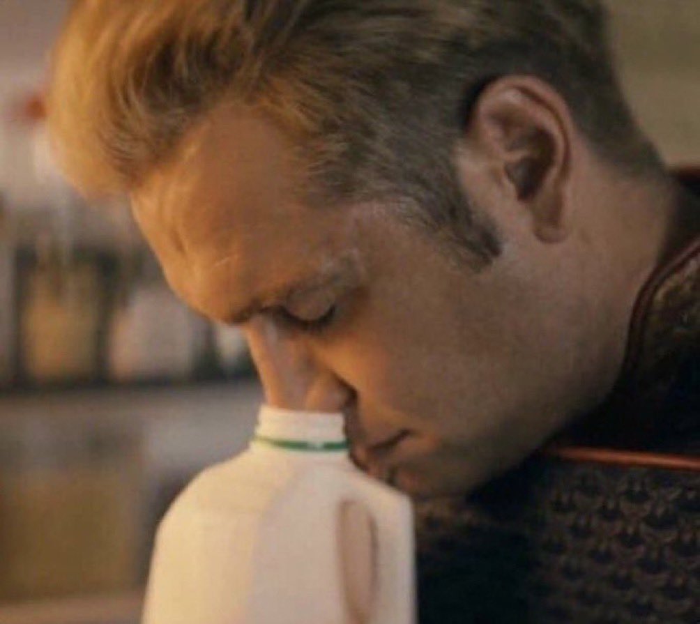 GNjWj12bIAAAy57?format=jpg&name=medium