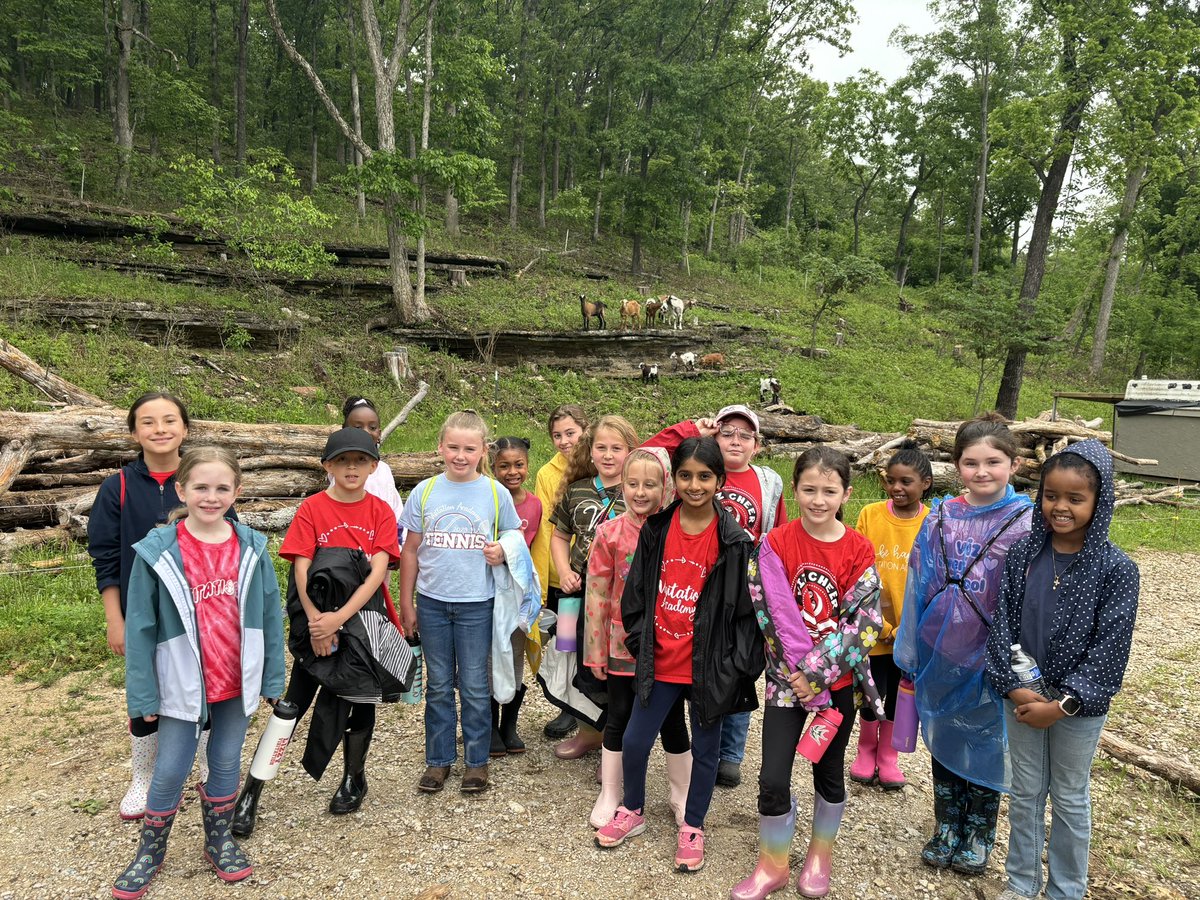 Visitation LS (@vizlowerschool) on Twitter photo #WeAreVizLS Third Grade had SO much fun delivering their baby chicks back to the farm today! <a href="/VizThirdGrade/">Viz Third Grade</a> #WeAreVizLS Third Grade had SO much fun delivering their baby chicks back to the farm today! <a href="/VizThirdGrade/">Viz Third Grade</a>