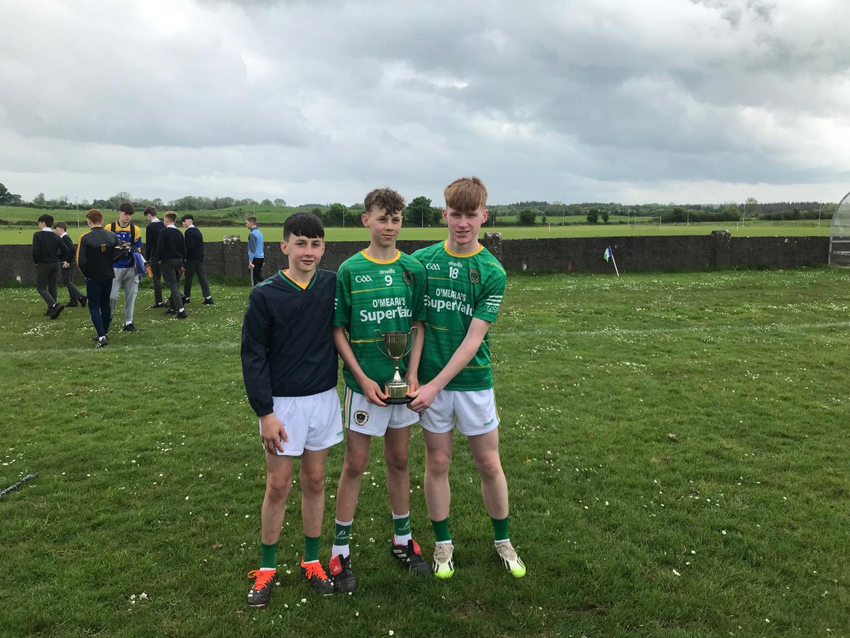 Congrats to our Juvenile hurlers winning today’s Connacht final v @CalaCollGalway 👏well done to both teams on a great game @ConnachtGAA @Galway_GAA @Galway_CoachEd big thank you to team mentors Mr. Hanney & Mr. Touhy for their dedication to the panel all year 🫶