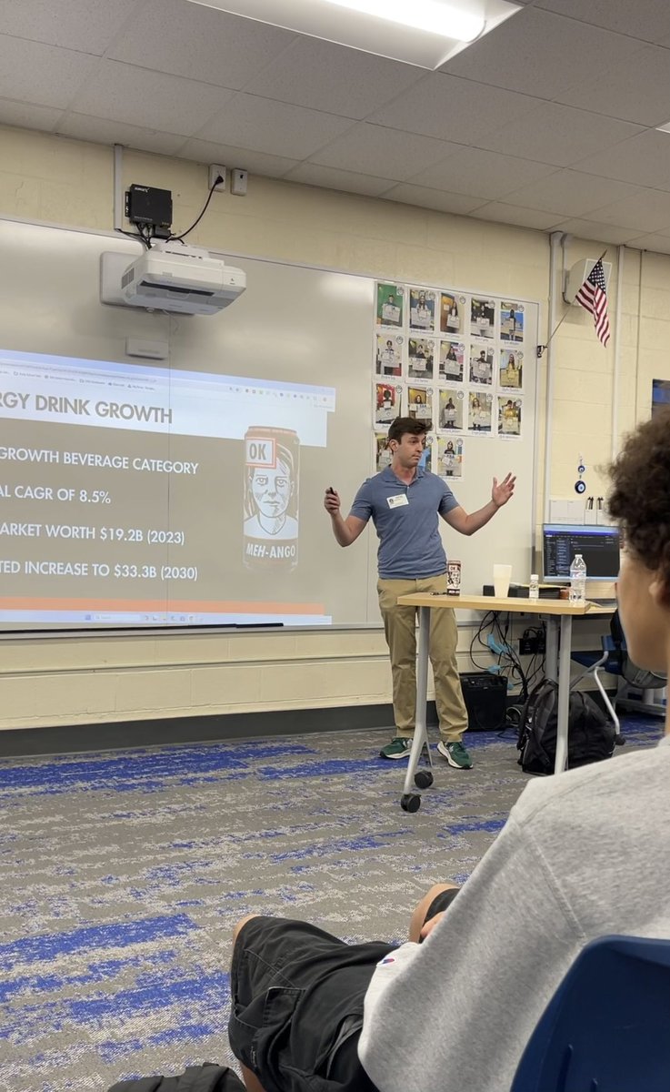 Evan Nied, sophomore at UVA and graduate of Kempsville EBA was our master class speaker today. Evan shared his accomplishments in high school and how he transitioned to a life as a college student and business owner. 
Thanks Evan! You can always visit us! #ebaproud