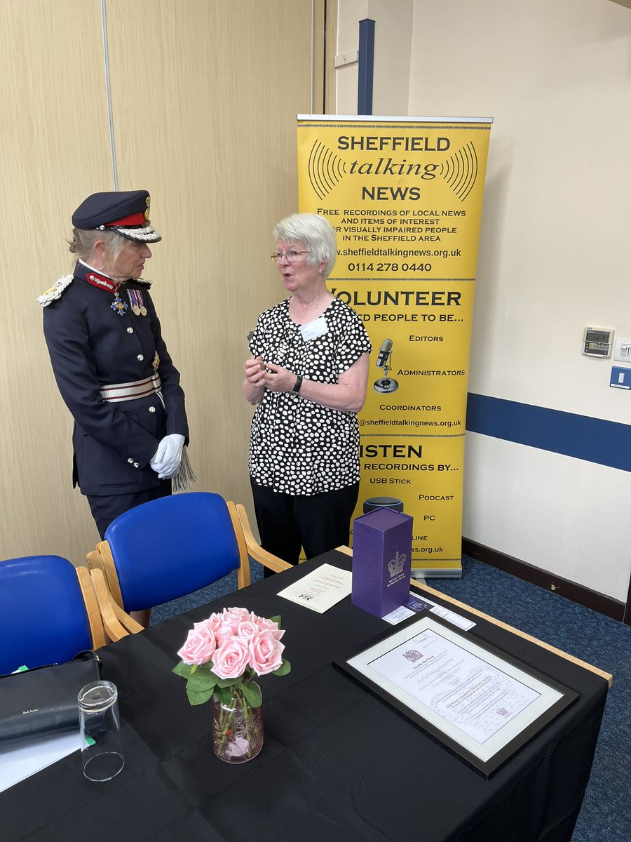 Delighted to present @KingsAwardVS to #SheffieldTalkingNews A wonderful organisation providing talking services for the blind and visually impaired. Thank you to everyone involved with STN #volunteers and to @SRSBCharity for hosting today’s event. @BBCSheffield @SheffieldStar