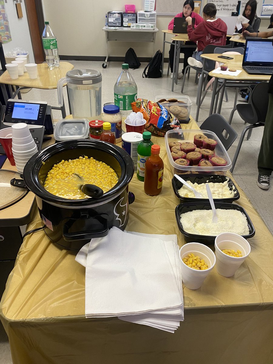 My Spanish students and I had an elote “fiesta” a celebration after we finish our last speaking assessments of the year! @Terry_Rangers @LOTELAMARCisd