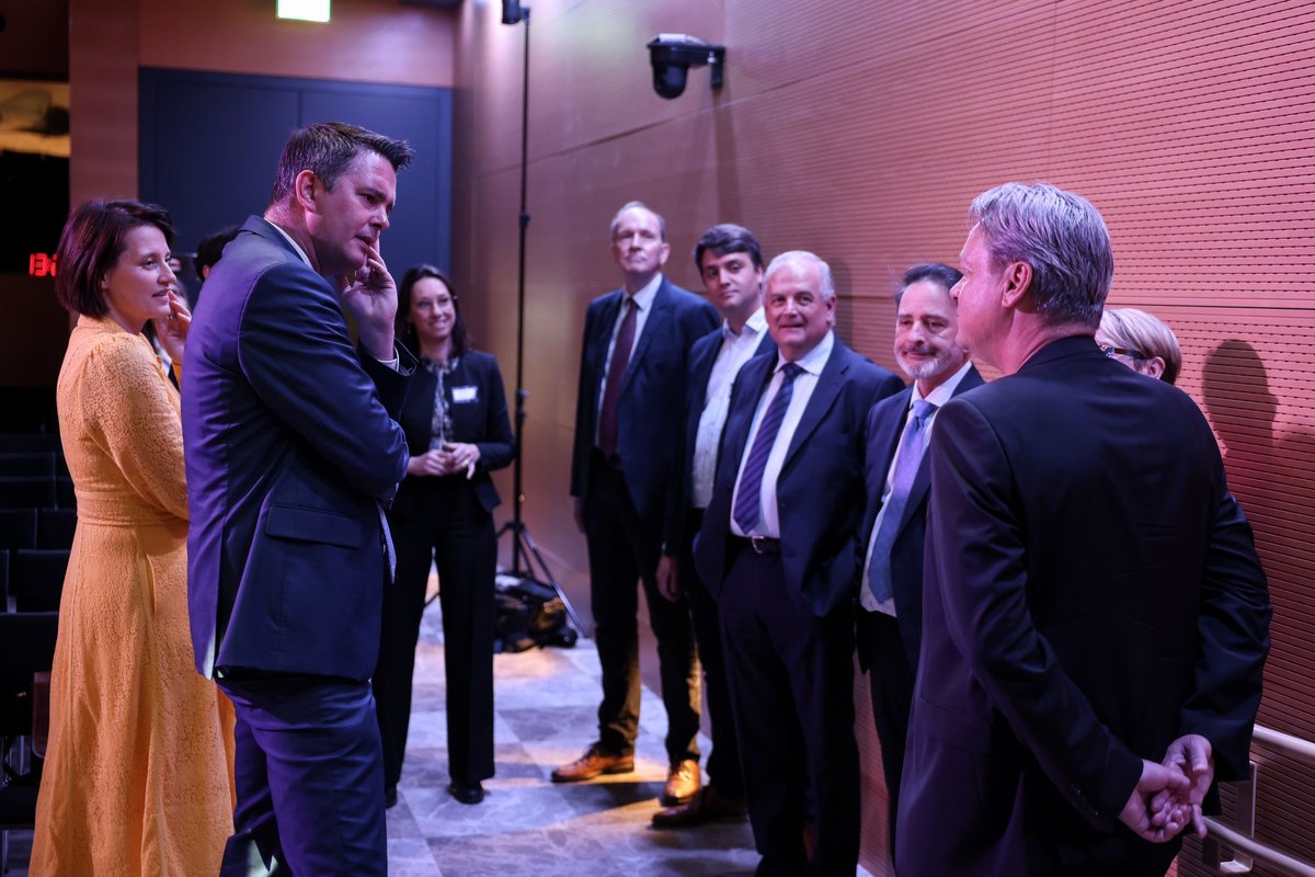 .@LexDelles a prononcé le discours d’ouverture de la 2ème édition de la “European Digital #HealthTech Conference” qui a lieu du 14 au 15 mai 2024 à la @ccluxembourg. Plus d’infos 👉 events.luxinnovation.lu/european-digit… ©Luxinnovation/S.Margue