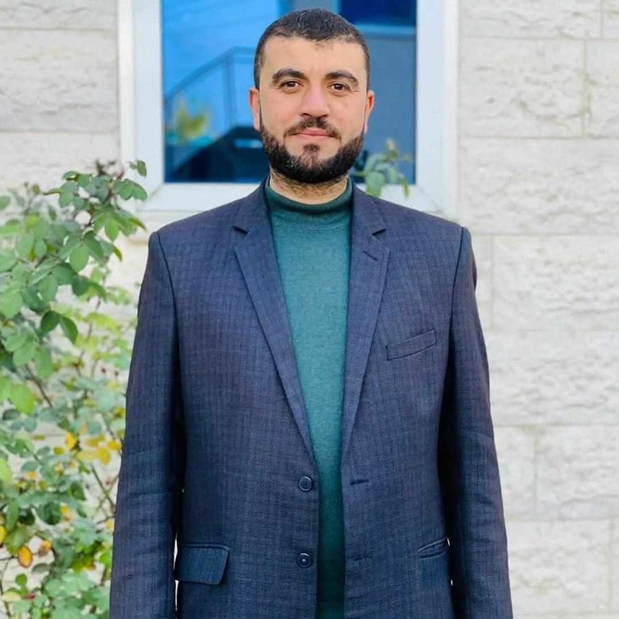 التحق اليوم ابن العم محمد فريد سالم وأمه وزوجته وثلاثة من بناته بقافلة شهداء عائلة سالم التي قدمت أكثر من 250شهيد خلال طوفان الأقصى.

نسأل الله السلامة للبقية والرحمة للشهداء والشفاء للمصابين والصبر والقوة للجميع. #غزة