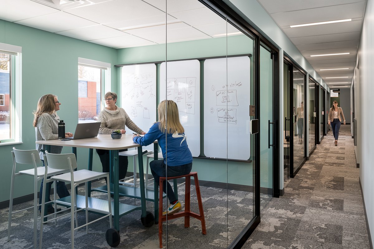 #TransformationTuesday Spotlight: Aroma Joe’s Scarborough HQ ☕️

We're excited to share the relocation of Aroma Joe’s headquarters to 700 Technology Way in Scarborough! 🏢

📸: Ryan Bent Photography

#AromaJoesHQ #InnovationHub #WorkplaceDesign