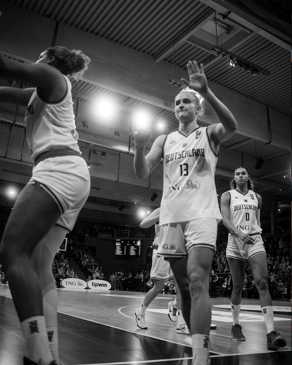 Ballin overseas 🌎

WNBA-Saisonauftakt mit Leo und Nyara bei New York Liberty und Satou bei den Dallas Wings

Viel Erfolg Mädels 😍
•••••
🏀⚫️🔴🟡🔥
#KoerbeFuerD
#WNBA