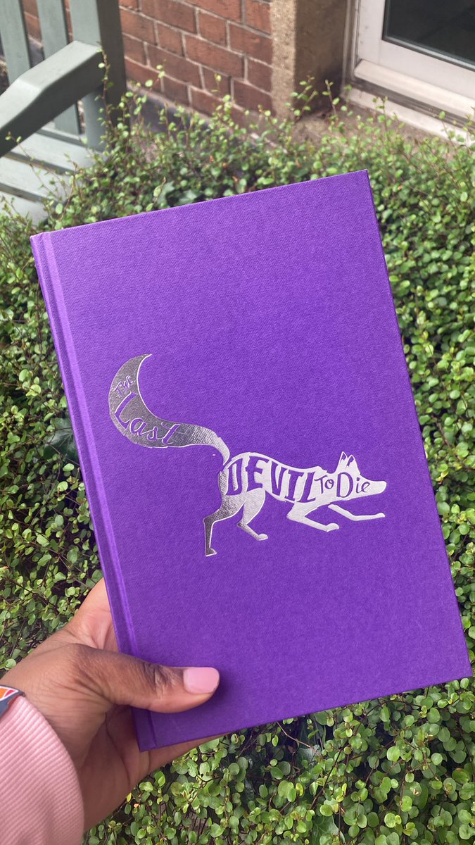 To celebrate the recent PB publication of #thelastdeviltodie, Rih is giving away 10 hardback super proofs! 

This shall be one for my golden chalice. 
Drop your name below by 5pm Friday May 17th and I shall pop your name in it.