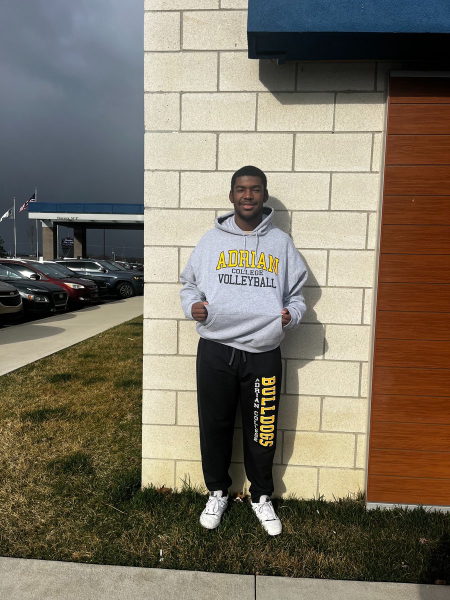 Are you #BulldogBound? We want to see you repping your new Adrian College gear for a chance to be featured on our socials! 🐾👕 Submit your photo here: adrian.edu/about/marketin… #GDTBAB #AdrianCollege #BulldogProud #highered #HigherEducation