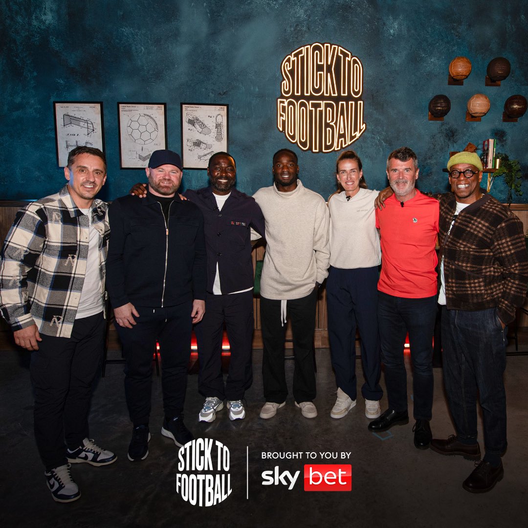 WeAreTheOverlap's tweet photo. Tomorrow on STF! 👀

We will be joined by goal-scoring royalty, Andy Cole! He’ll be talking all about his career and will be joined by his son, Devante! ⚽️ 

We will also be welcoming @WayneRooney to the table for his first appearance as part of The Overlap team! 🤝 https://t.co/TfBbrOZewD