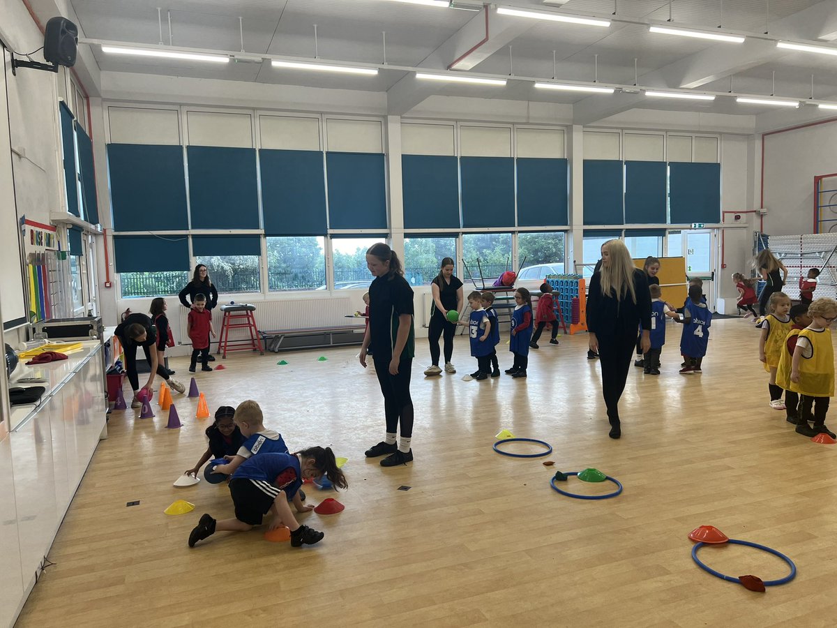 A huge thank you to the sports leaders at @horizon_cc - a fantastic event for our reception children!🏆❤️ @SgoHorizon @oakwell_rise @jezamay1 #PrimarySecondaryConnections #PrimarySport #BeActive #SchoolGames