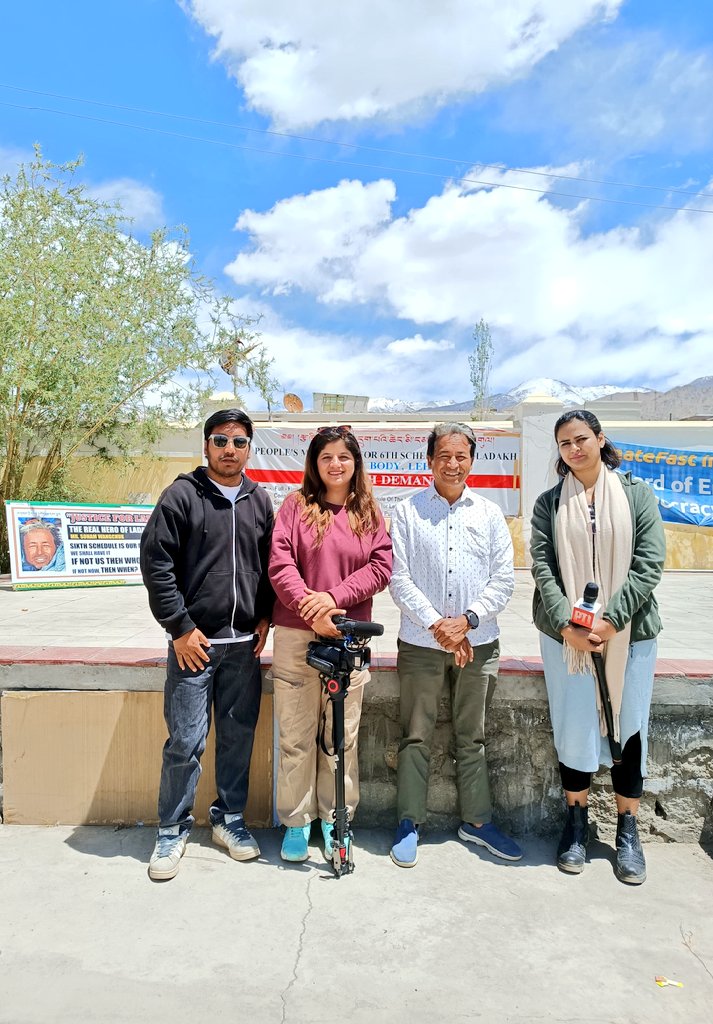 beenishparray's tweet image. A mandatory picture with @Wangchuk66 after a brief interview with @PTI_News 

@ojhaanjali 

#ClimateCrisis 
#Climatefast 
#ladakhclimatefast 
#sixthschedule 
#LokSabaElections2024
