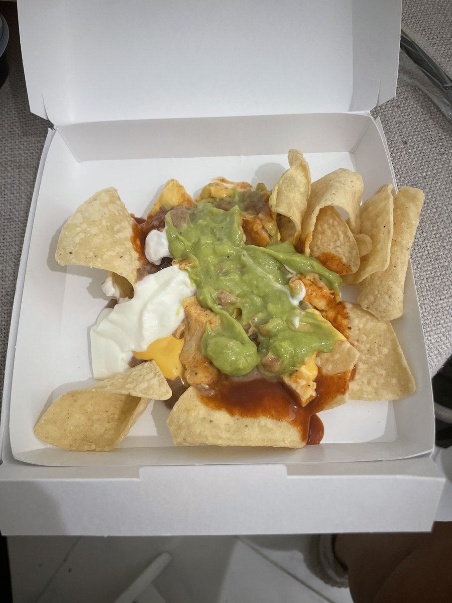 Taco Bell count your days… this is the most pathetic loaded nachos I’ve ever seen 😭😂