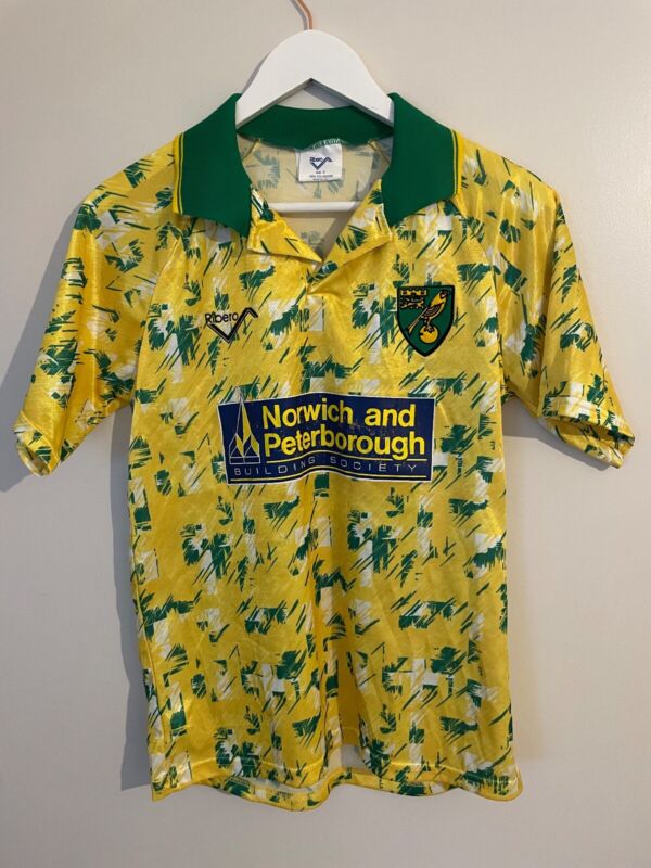 Rare Authentic Original 1992/93 Ribero Norwich City Home Shirt Yellow/Green Smll

£99.00 currently

2 bids, 6 watchers

Ends Wed 15th May @ 3:39pm

ebay.co.uk/itm/Rare-Authe…

#ad #otbc