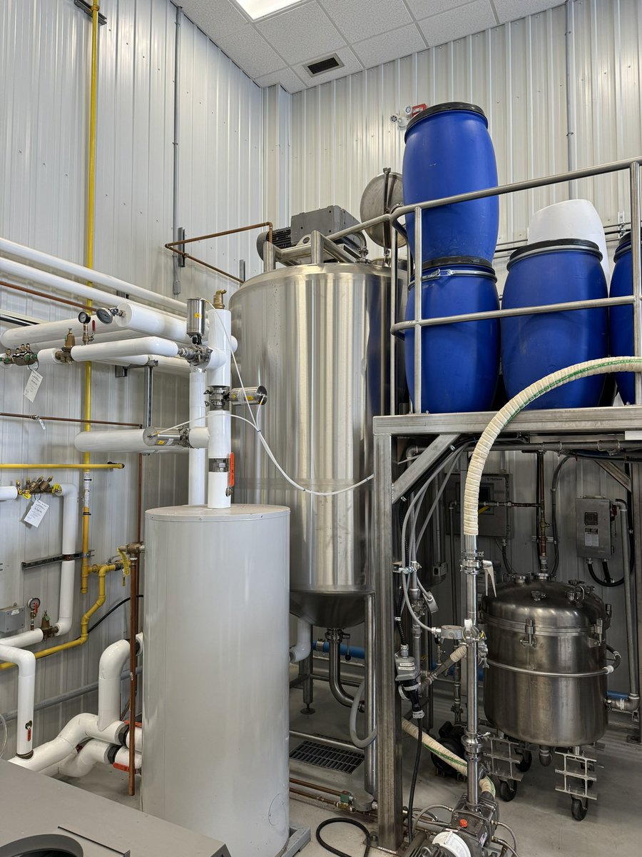 HydraxisINC's tweet photo. Cet avant-midi, nous étions présents à l'inauguration du CTVB de l'UQAC à titre de partenaires industriels. Nous sommes très heureux de pouvoir compter sur de telles installations pour nous aider à concrétiser notre projet 👌. https://t.co/RNwdu2gOFa