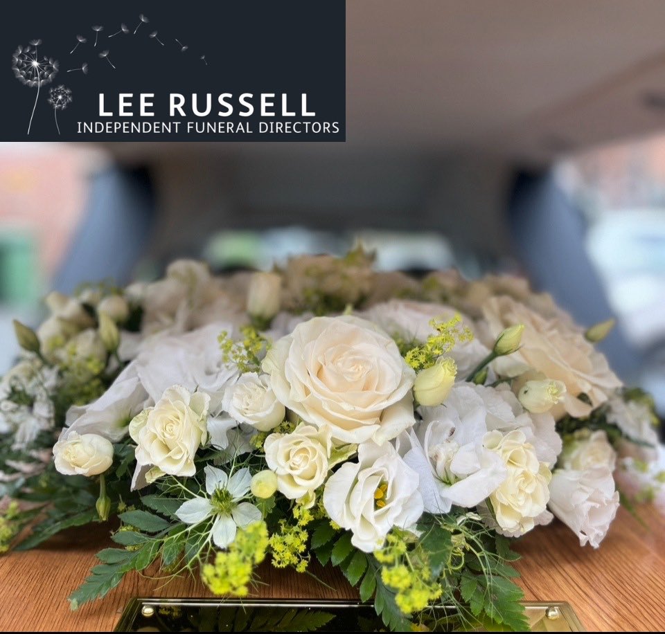 🌺 Flowers can mean a lot at a funeral as they can express a person’s character in such a distinct way.  💐
Here’s a brochure of the floral tributes we offer bluebellsofdroitwich.co.uk
Bluebells Florist

01905 347588
leerussellfunerals.co.uk

#droitwich #droitwichspa #worcestershire