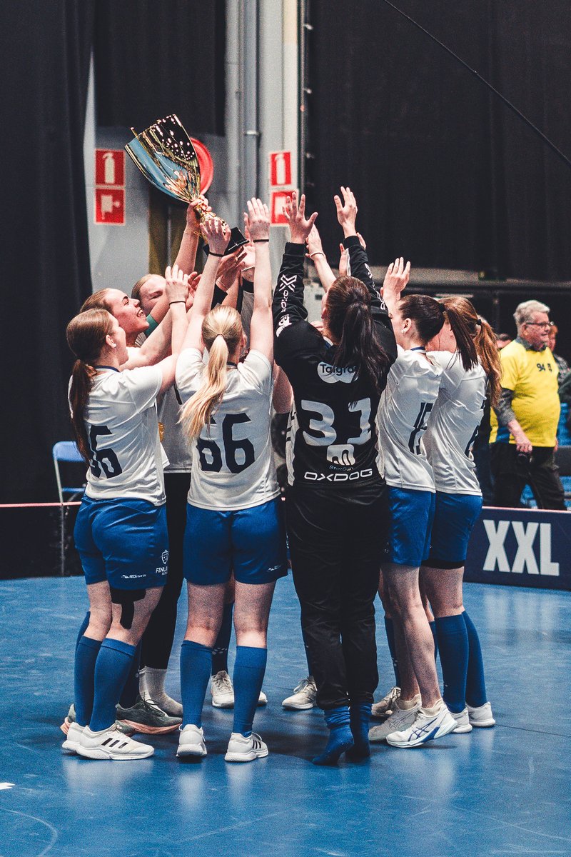 IFF_Floorball's tweet image. FINLAND AND LATVIA WIN FIRST EVER 3v3 WORLD FLOORBALL CHAMPIONSHIPS! 🥳

2 days of competition resulted in Finland Blue being crowned Women's Champions alongside Latvia 1 in the Men's competition, both toppling Sweden in the final on penalties!😱

floorball.sport/2024/05/14/fin…

#3v3wfc