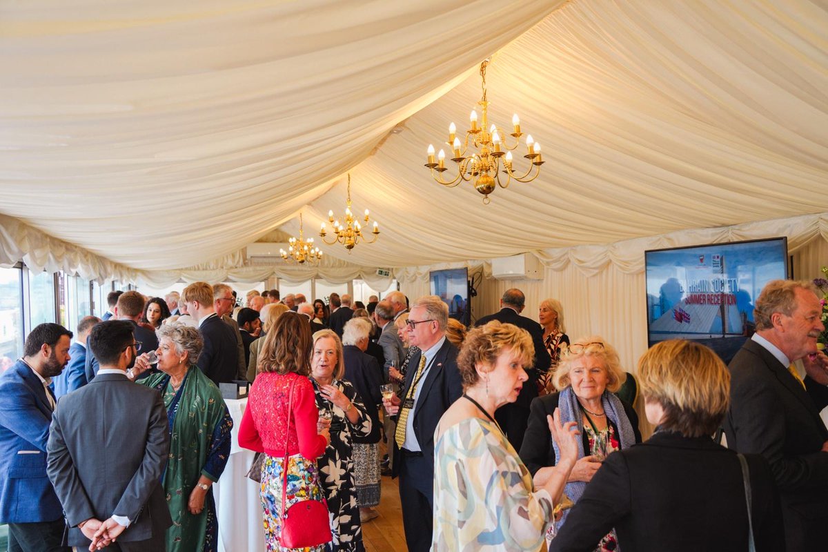 The Embassy of 🇧🇭 to the 🇬🇧 is delighted to host the #Bahrain Society annual summer reception at the magnificent surroundings in the Palace of Westminster, celebrating the long and historical friendship between our two countries. 🇧🇭🤝 🇬🇧