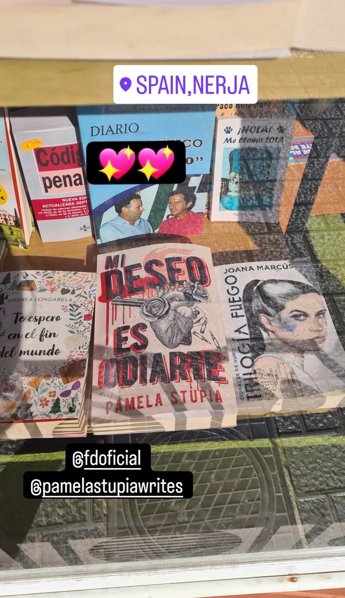 Mi deseo es odiarte en una librería de Nerja, Málaga 🥹❤️