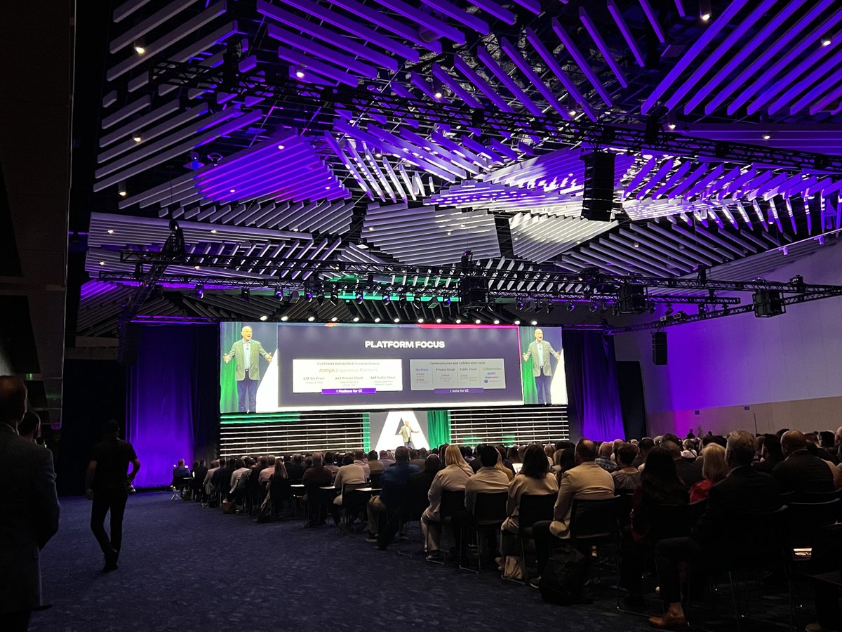 El CEO de <a href="/Avaya/">Avaya</a> , <a href="/alanmasarek/">Alan Masarek</a> , habló en el #AvayaENGAGE desde Denver (Colorado) de las oportunidades para las empresas al incorporar soluciones de IA por voz a los centros de servicio al cliente. Una apuesta con apoyo de socios en estas tecnologías

📸: <a href="/Richard_Revelo/">Richard Revelo</a>