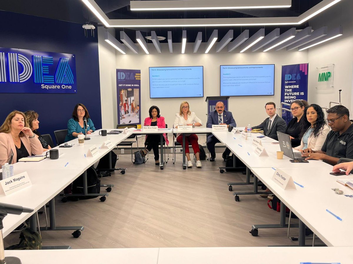 Small businesses are the backbone of Ontario, and it was a pleasure to join Minister @ninatangri at her small business roundtable in Mississauga, hearing from local entrepreneurs in the retail and personal services sectors.