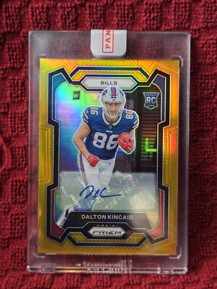 Upgrading shipping on this to next day at no extra charge due to the interest this card has gotten. I'll get it to the authenticator as soon as I can, after that it's on eBay. Thank you all! #BillsMafia       #thehobby #Gold #sportscards #cards #whodoyoucollect 
Link in bio