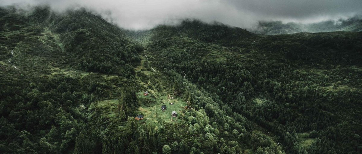 Mountains, mist, and magic 🌲

#TrueNorth #norway #nature #serviceproductionnorway #locationshoot #filminginnorway