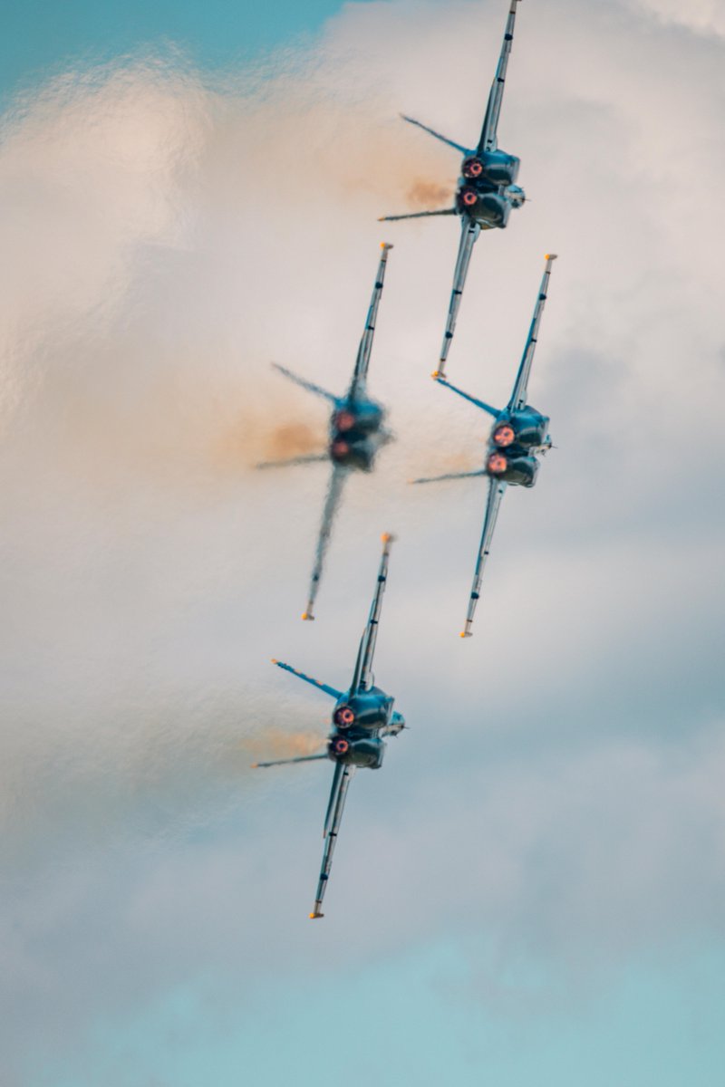 Aircraft from the @USNavy, @usairforce, and #MarineCorps conduct flight demonstrations during the 2024 Marine Corps Air Station Cherry Point Air Show, NC, May 12. The air show is hosted biennially to express appreciation to its neighboring communities and partners. #USMC