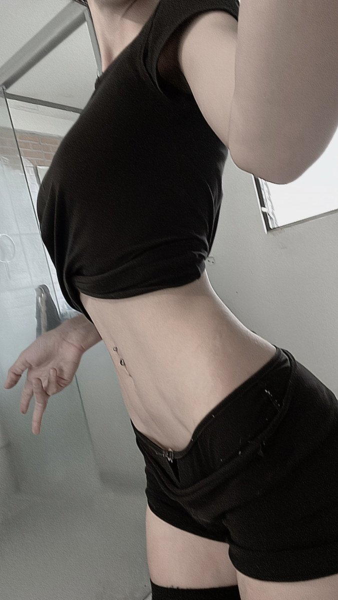 binguscat_qwq's tweet photo. femboy rizz https://t.co/alammucozU
