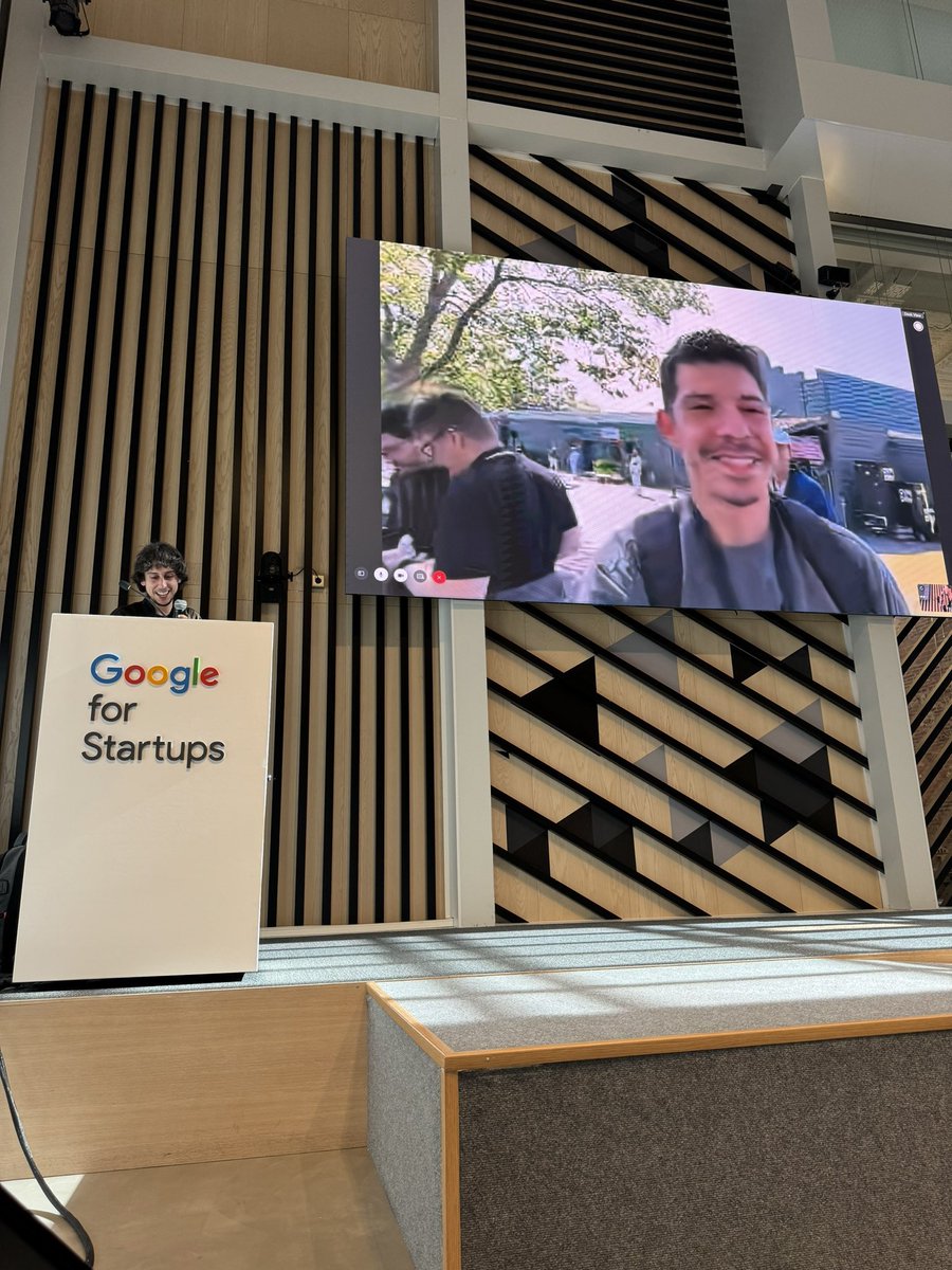 Muchas gracias @midudev por conectarte en directo!! Vamos a por el Google I/O!