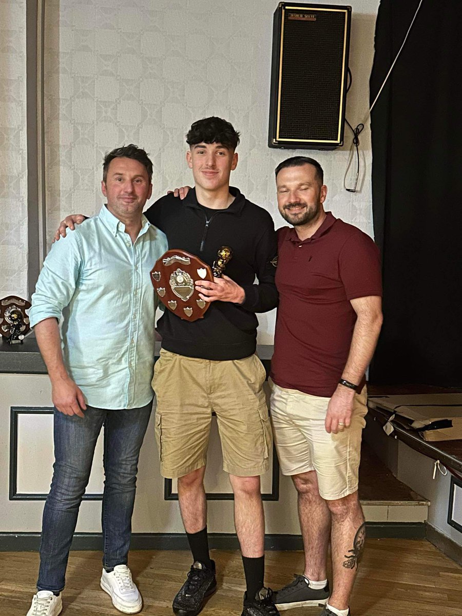AWARD WINNERS The reserve teams’ managers player of the year went to Tom Kelsey who has had an excellent year and stepped up to the 1st team towards the end of the season where he certainly hasn’t looked out of place. Congratulations Tom 👏