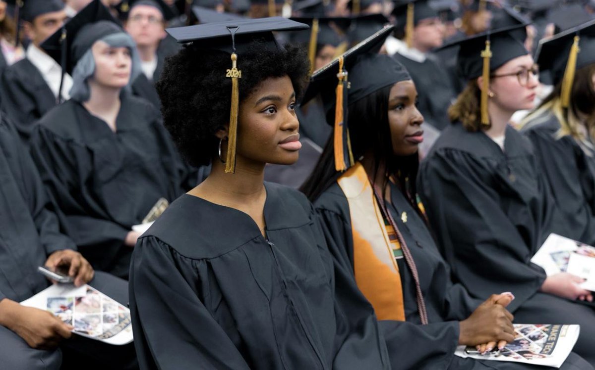 Thomas Jefferson University Apologizes For Mispronounced Names At Commencement blackenterprise.com/thomas-jeffers…