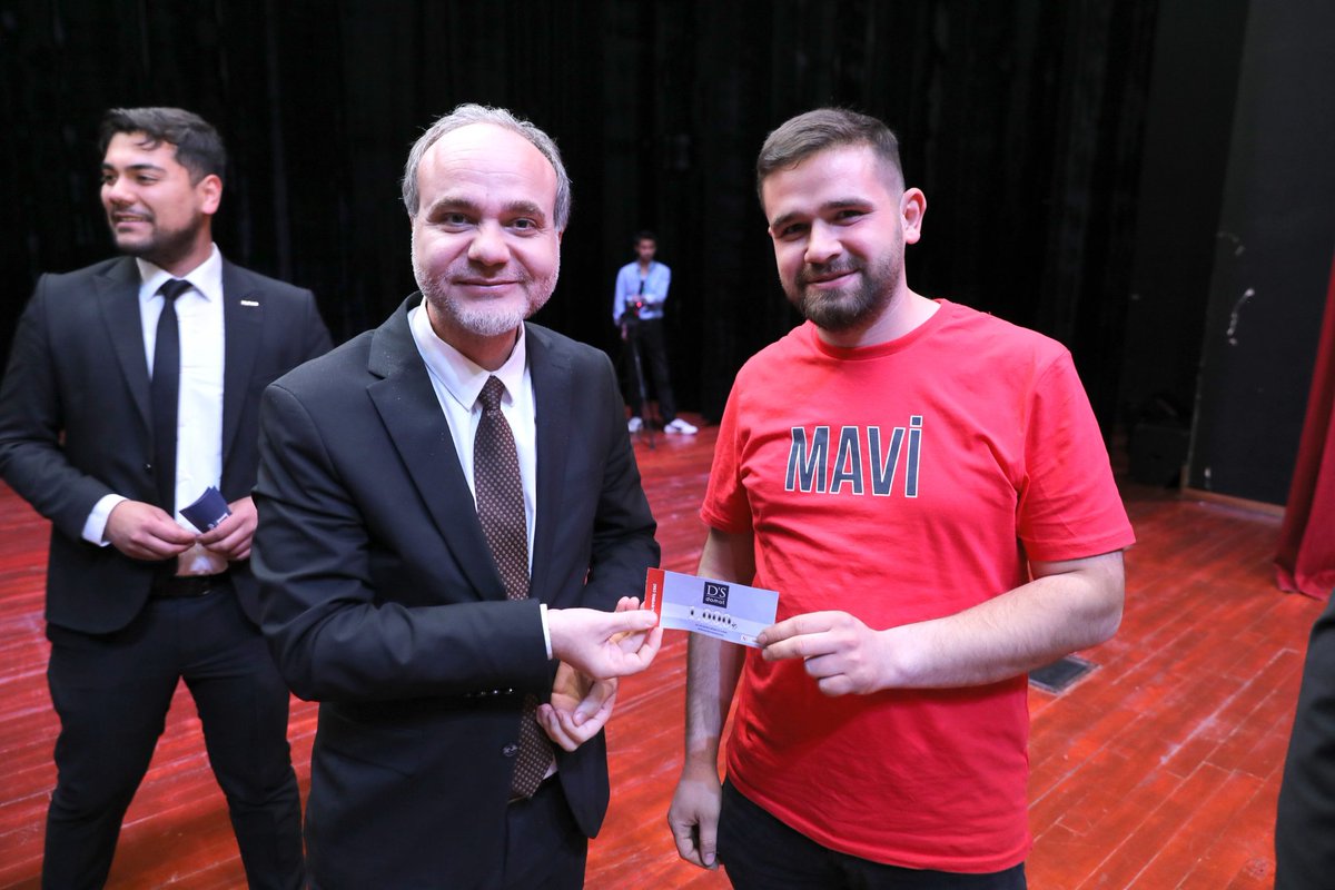 Üniversitemizde MÜSİAD iş birliğinde, Dizayn VİP Yönetim Kurulu Başkanı ve Ünlü Girişimci Sn. Erbakan Malkoç'un konuşmacı olduğu “Gençlerle Tecrübe Paylaşımı” konferansı gerçekleştirdik.
MÜSİAD Niğde'ye ve Sn. Malkoç'a teşekkür ediyoruz.

#NÖHÜ
#Niğde