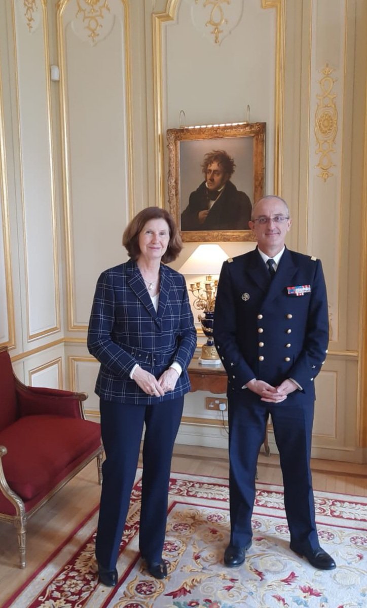 I'm pleased to welcome the 🇨🇵 Navy Chief of Staff @CEMM_FR to London, attending the First Sea Lord's Sea Power Conference. An opportunity to recall the close cooperation between the @MarineNationale & the @RoyalNavy to defend our shared strategic interests.
#EntenteCordiale120