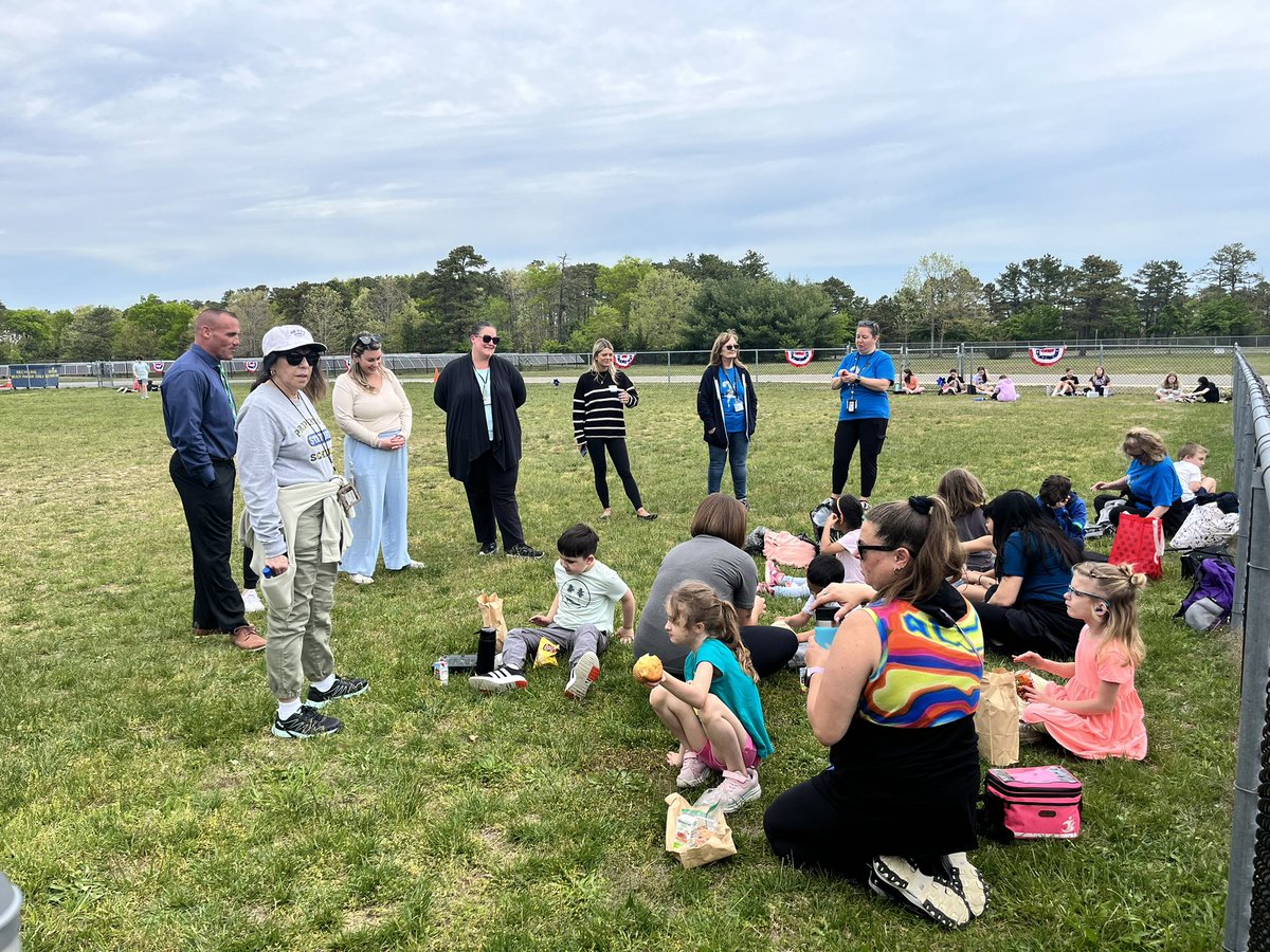 Friendship Field Day is always a blast! It was great to see all of our students having fun in this inclusive environment. Special thank you to Ms. Redling, Ms. Bayer, Ms. LaRussa, Ms. Willadsen, and Mr, Reilly! @StaffordTwpEd #studentsfirst