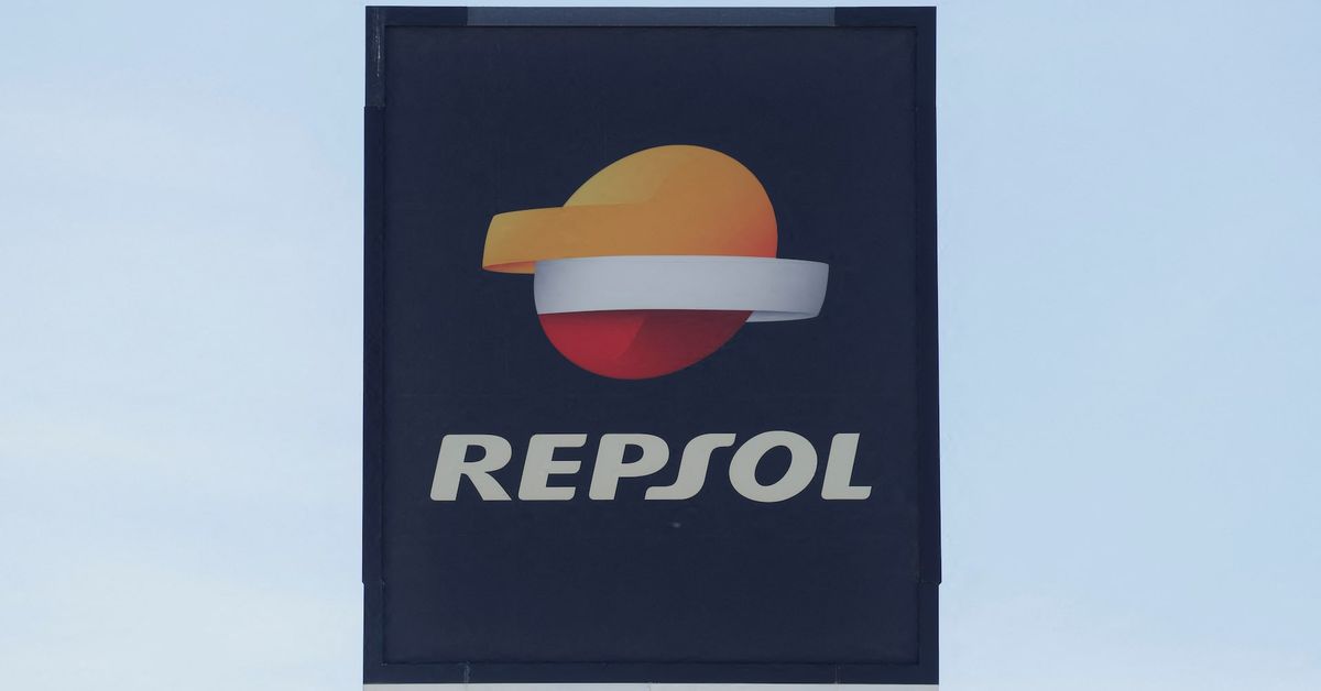 Exclusive: Repsol in talks to sell a slice of its renewable business, sources say reut.rs/3R8kvv1