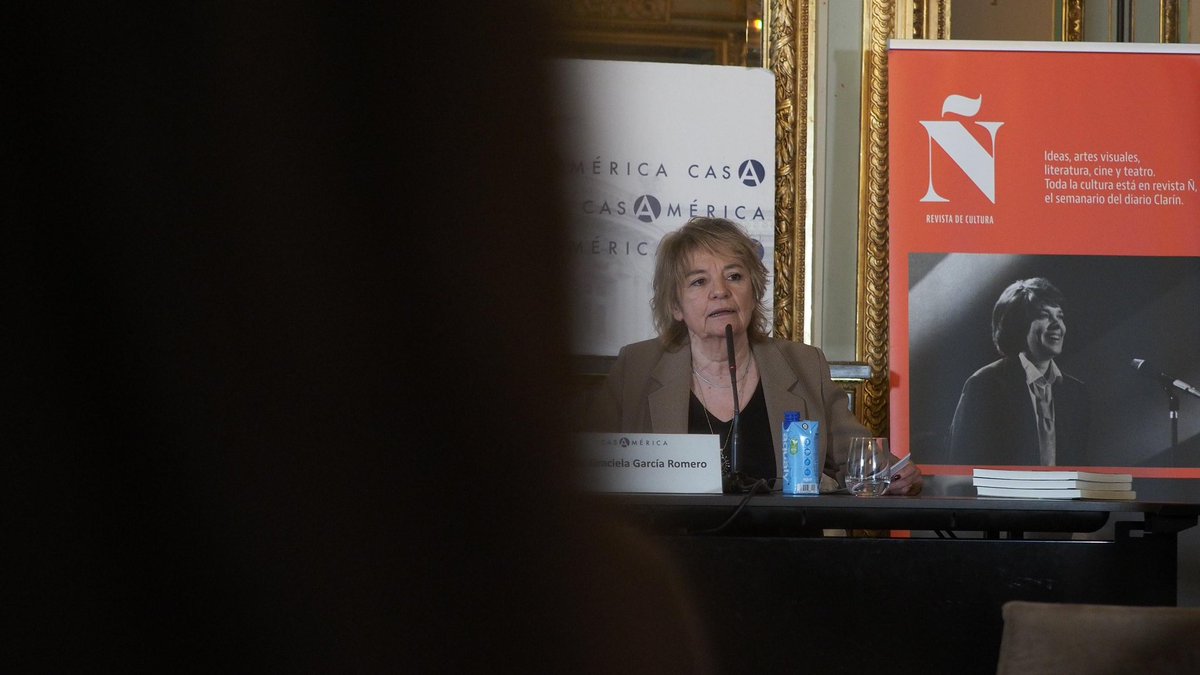 🇦🇷👥 Estamos en la conferencia 'María Elena Walsh' en el festival 'Conexión Buenos Aires- Madrid 2024'. 🗣️ Con Graciela García Romero. 🤝 Con @gcba, @datacultura, @culturalesarg y @AECID_es.