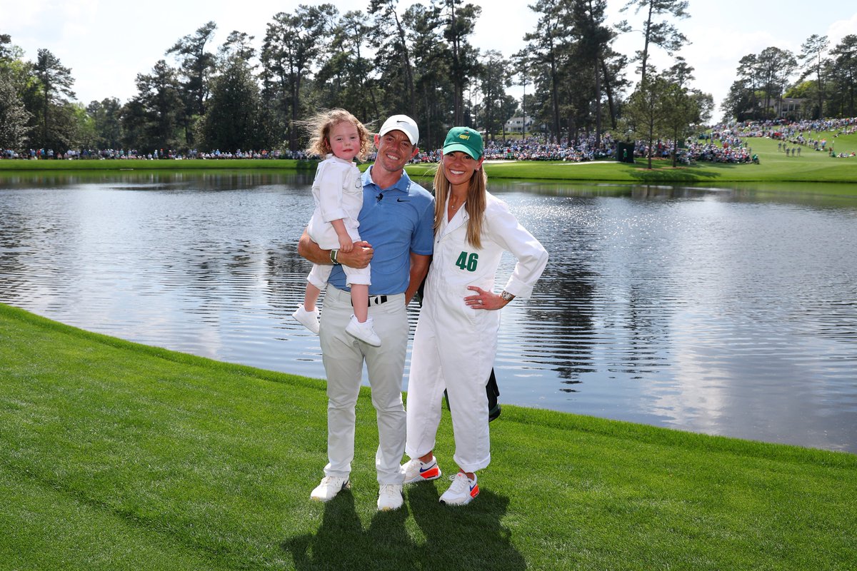 Rory McIlroy and wife Erica Stoll reportedly file for divorce on eve of PGA Championship irishstar.com/sport/golf/ror…