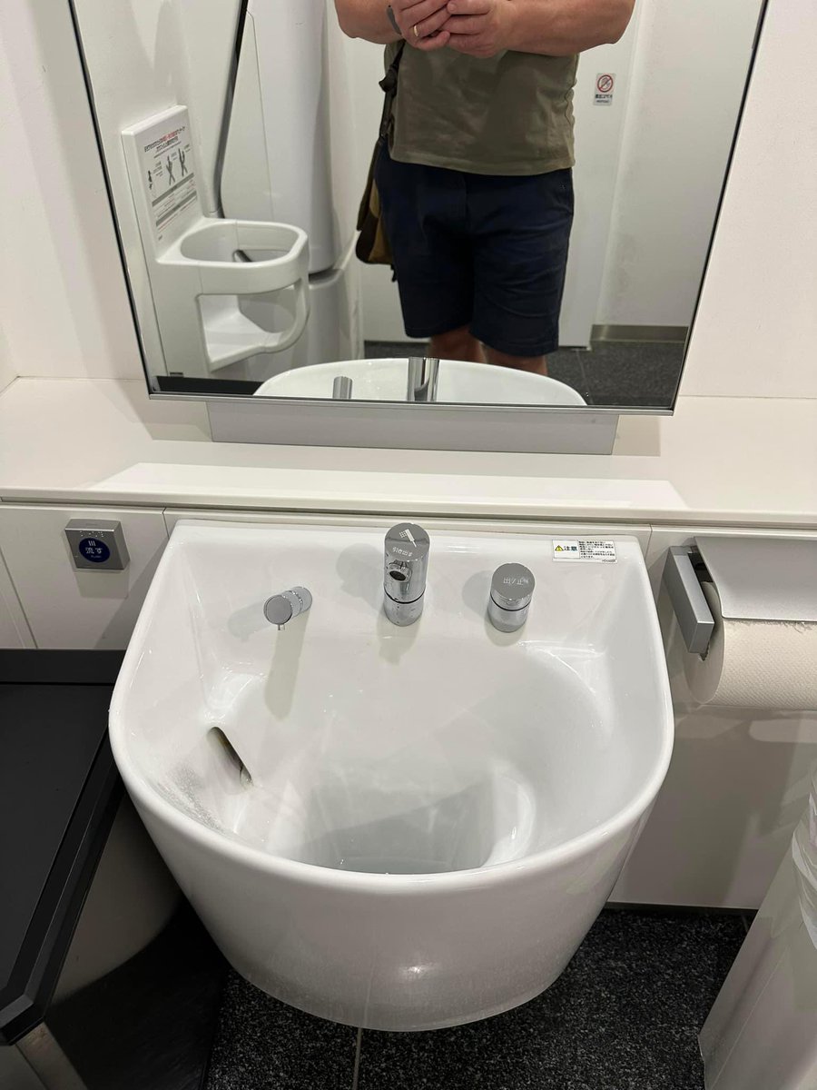 Rob Grant tweet media