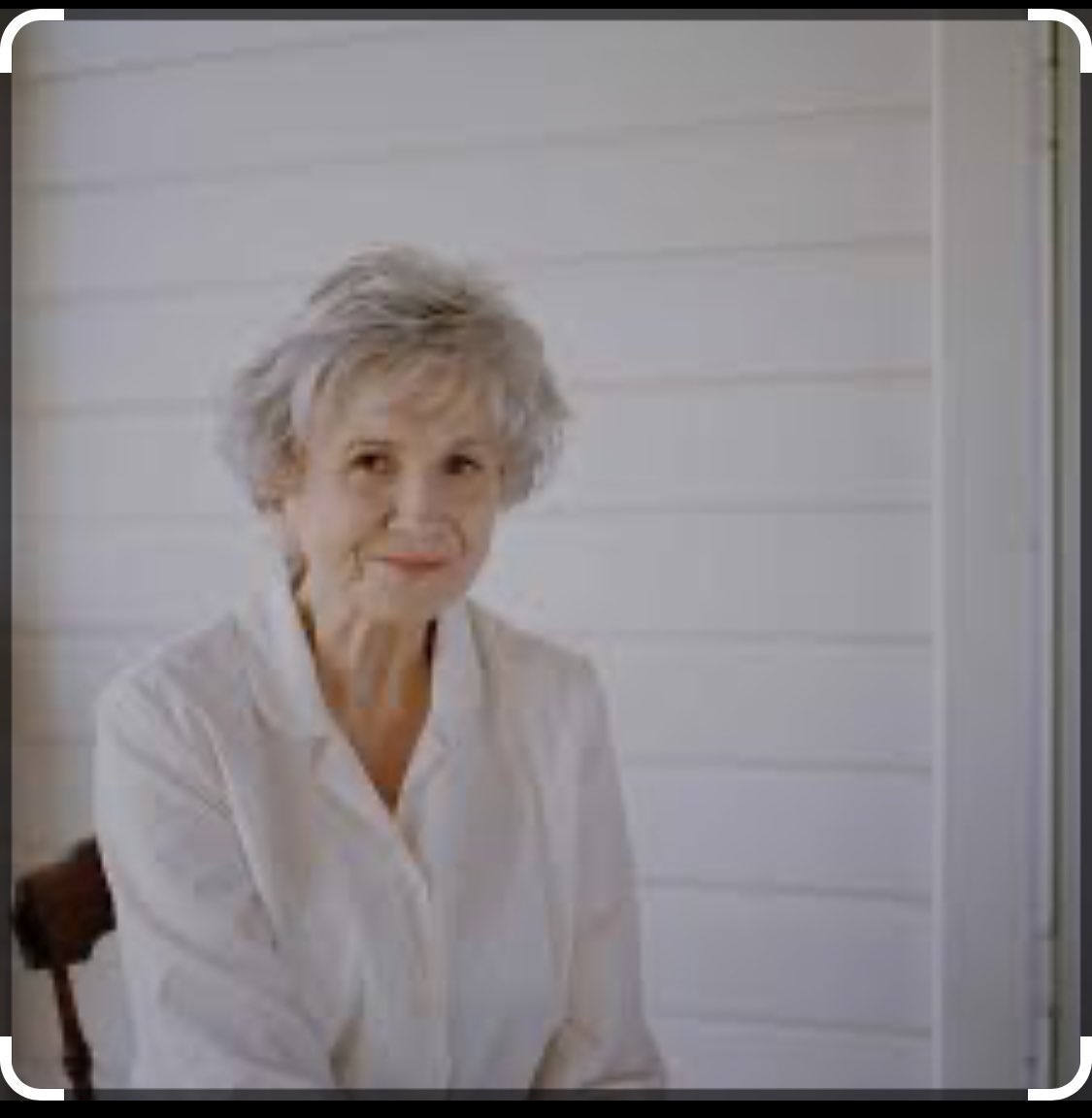 We’ve lost one of the greats. Alice Munro. I was among the privileged at @NewYorker who got to work with her, which really amounted to spending extra time—happy hours in fact—in among her sentences. What a subtle brilliant talent