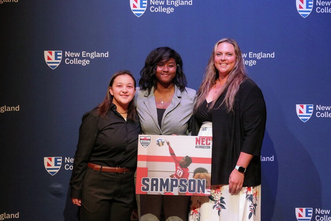We are SO PROUD of our incredible students who were honored recently at our annual Student Awards Night! 🏆🏅  Go to Facebook for all photos and watch the full video on Youtube! ➡️ youtube.com/watch?v=l56hpZ… #NewEngCollege #StudentSuccess #TopStudents #CollegeLife