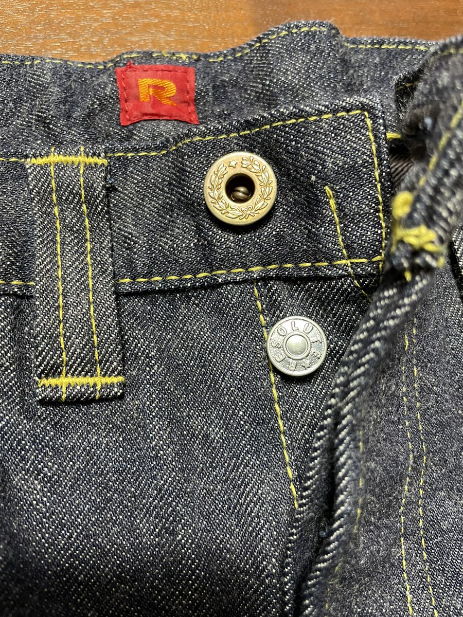 tetaaaan's tweet image. そして去年手に入れたリゾルトの714(大戦モデル)👖最高すぎるジーンズ✨育てるデニム多くて穿けてないけどデニムシャツと共に今年の秋は育て始めっかな😍楽しみー⭐️
#リゾルト #レプリカデニム #アメカジ 
#ジーンズ #林芳亨