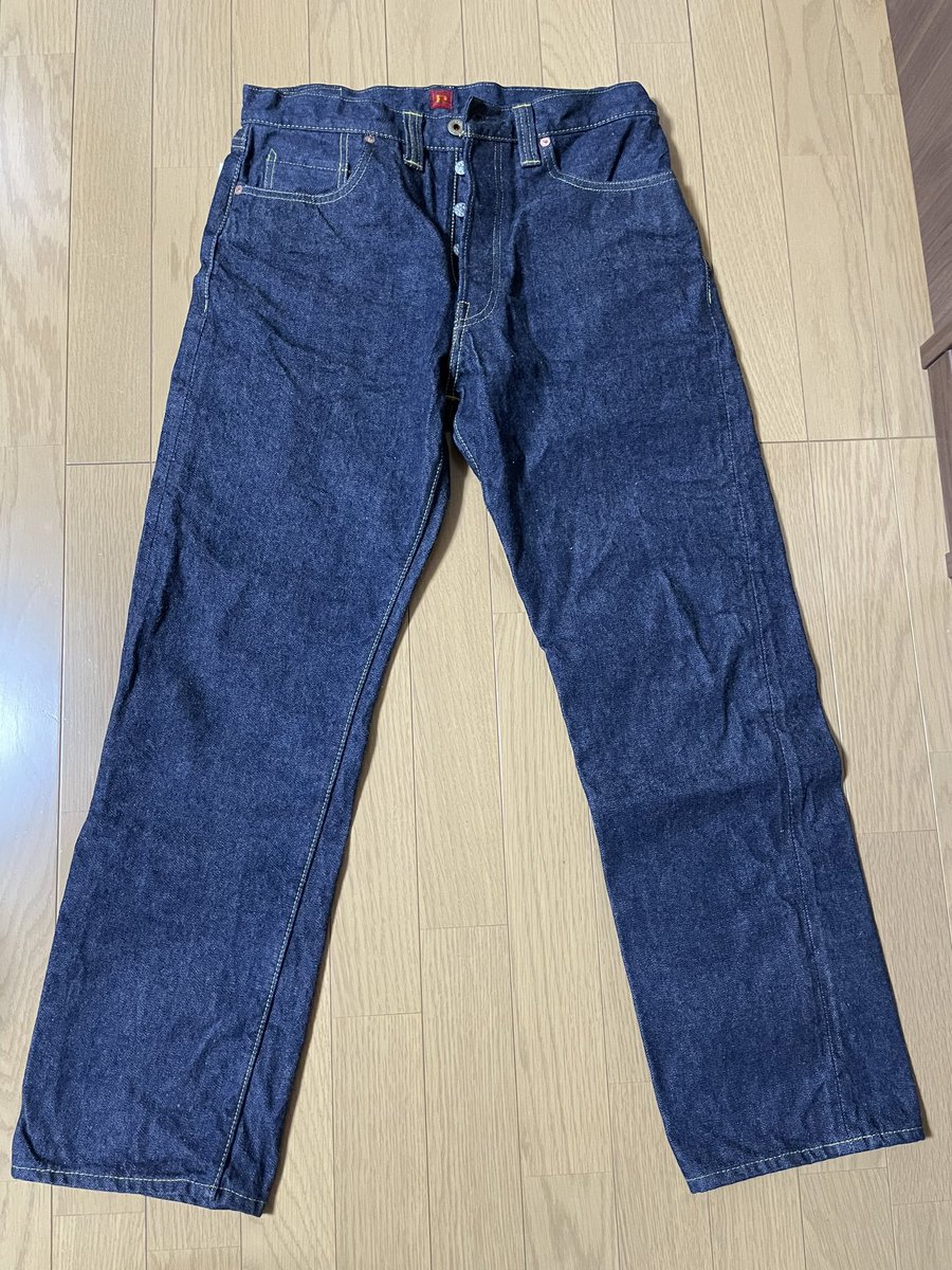 tetaaaan's tweet image. そして去年手に入れたリゾルトの714(大戦モデル)👖最高すぎるジーンズ✨育てるデニム多くて穿けてないけどデニムシャツと共に今年の秋は育て始めっかな😍楽しみー⭐️
#リゾルト #レプリカデニム #アメカジ 
#ジーンズ #林芳亨