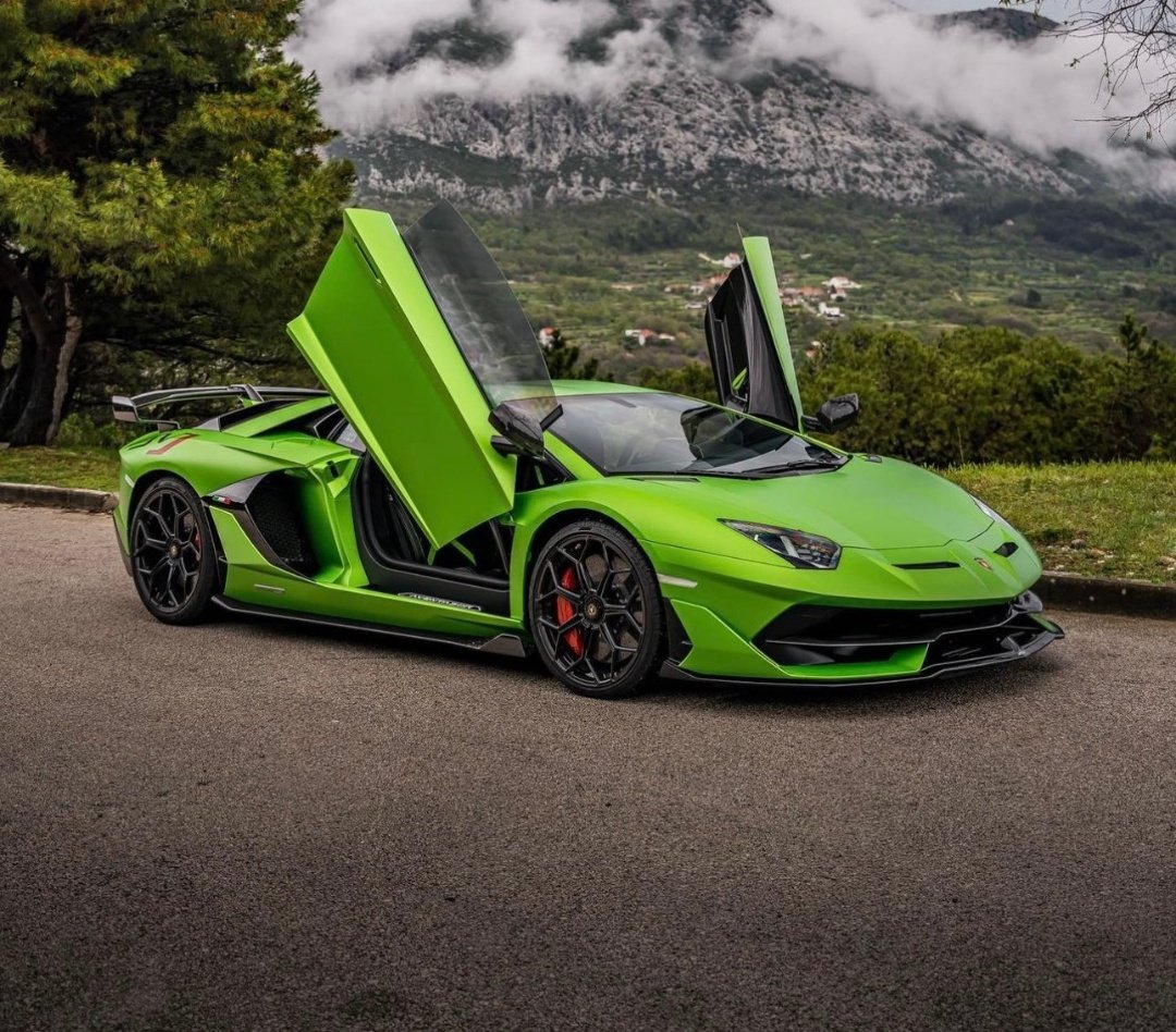 DailyLamboTM's tweet photo. Lamborghini Aventador SVJ 🐉 https://t.co/lGFyWg1ySI