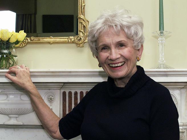 È morta Alice Munro, premio Nobel nel 2013: nei suoi racconti la poetica del quotidiano bit.ly/3ykvcUw