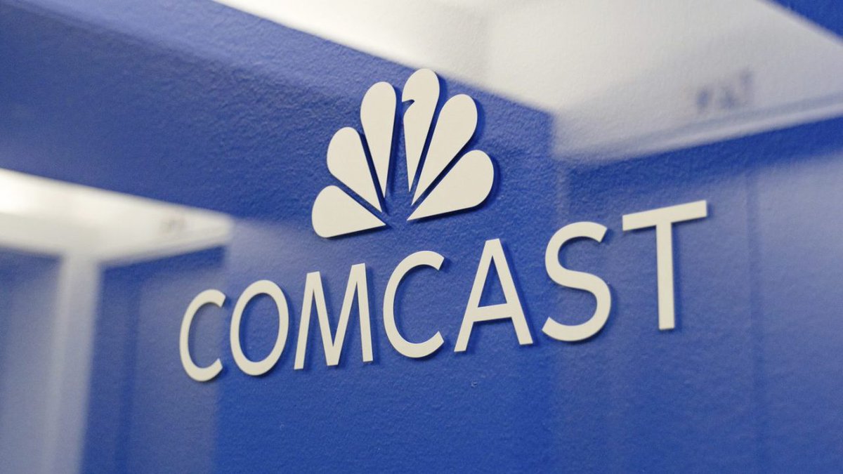 'STREAMSAVER' | Soon, Comcast customers will be able to bundle Peacock, Netflix, and Apple TV for a 'vastly reduced price.' Read more: bit.ly/4bfqGFj