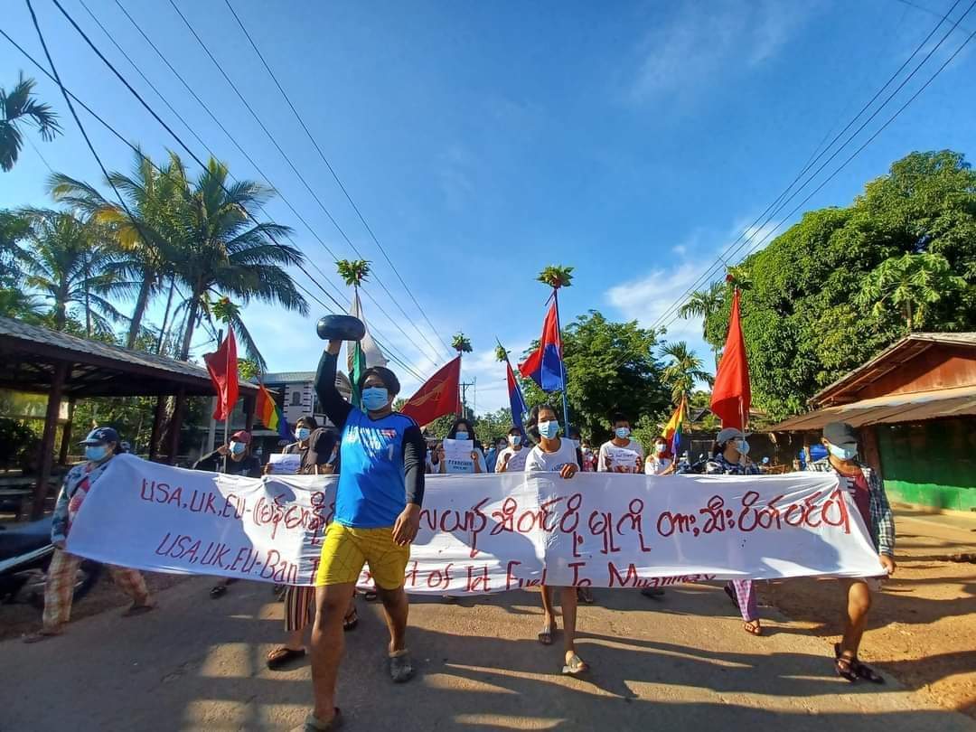 An anti-coup revolutionary protest somewhere in Tanintharyi region by pro-democracy local youths.

#2024May14Coup #AgainstConscriptionLaw #WhatsHappeningInMyanmar